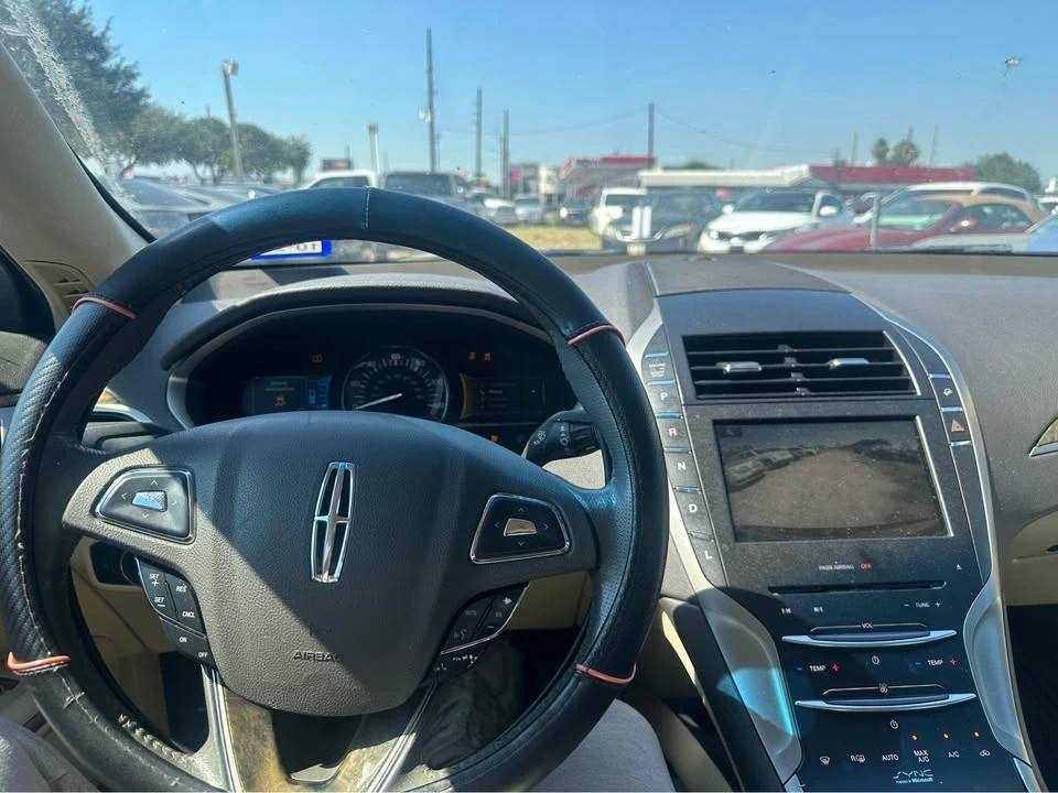 2014 Lincoln MKZ - Image 14 of 16