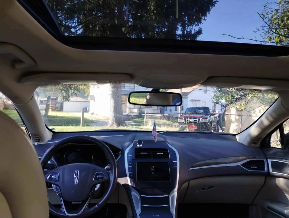 2014 Lincoln MKZ - Image 6 of 14