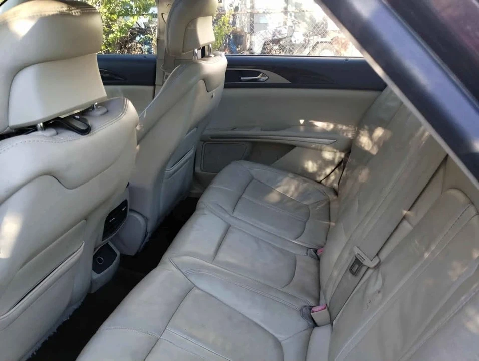 2014 Lincoln MKZ - Image 10 of 14