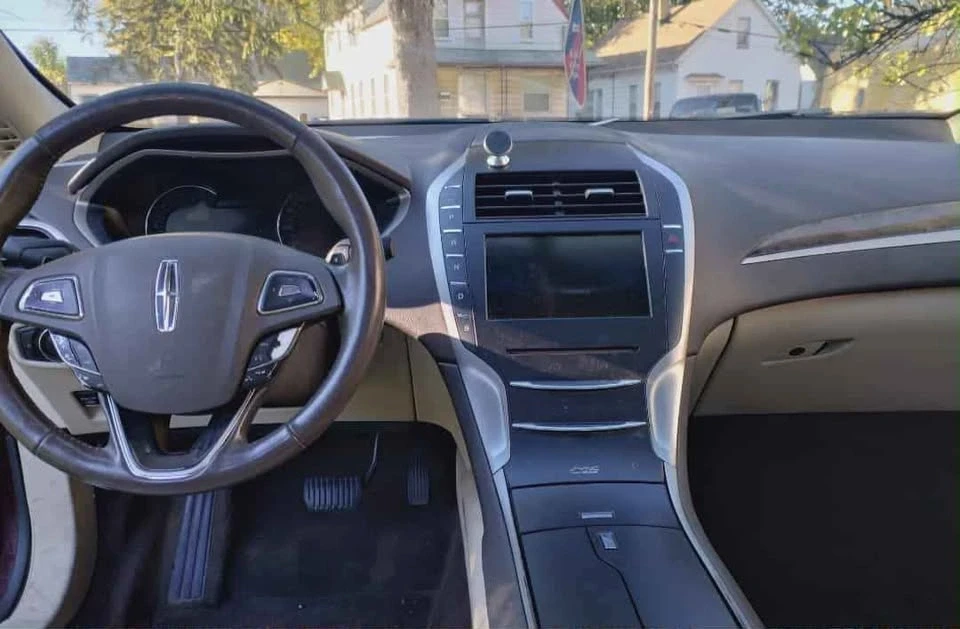 2014 Lincoln MKZ - Image 11 of 14