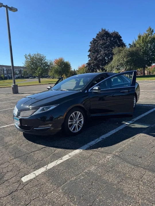 2014 Lincoln MKZ - Image 2 of 20