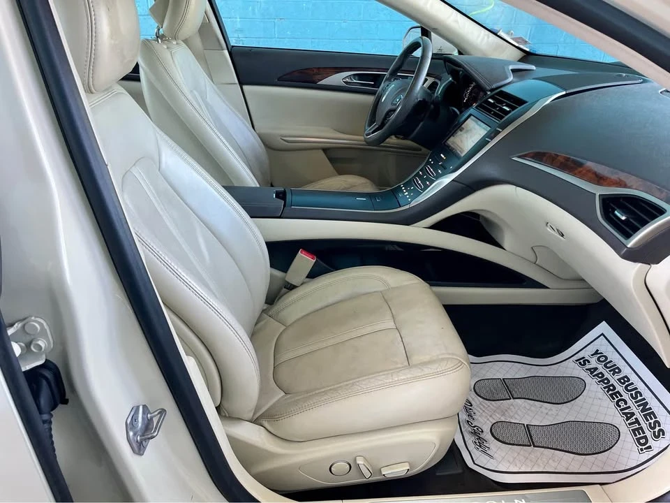 2014 Lincoln MKZ - Image 11 of 20
