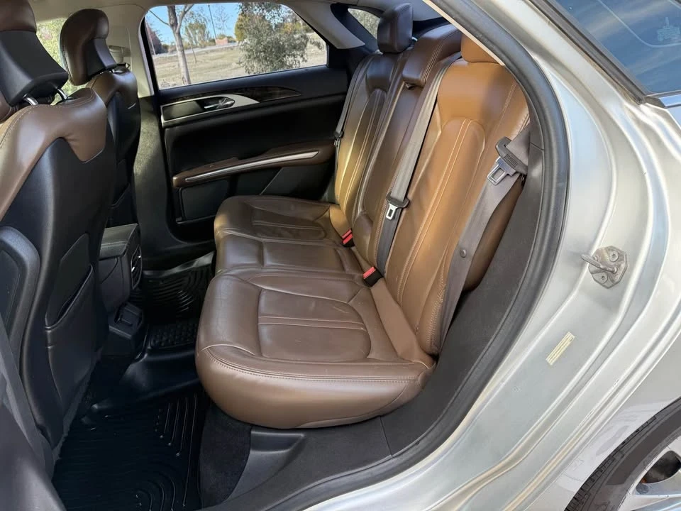 2014 Lincoln MKZ - Image 19 of 20