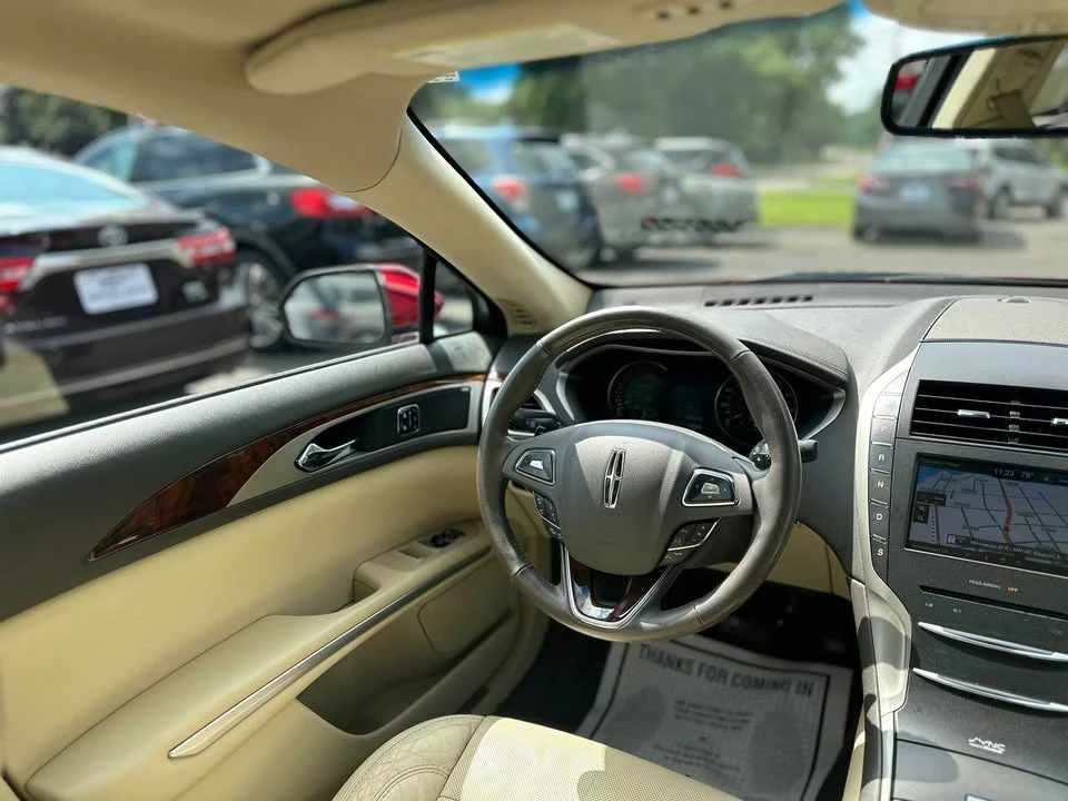 2014 Lincoln MKZ - Image 10 of 16