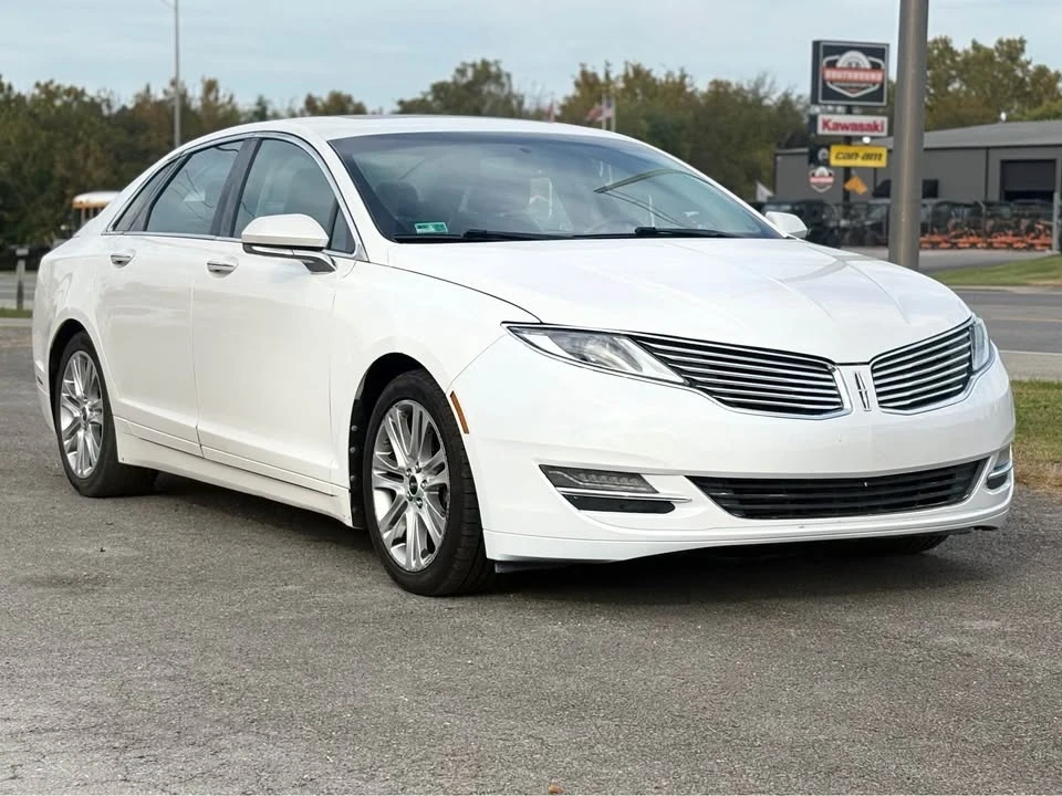 2014 Lincoln MKZ - Image 2 of 20