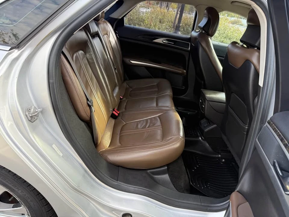 2014 Lincoln MKZ - Image 16 of 20