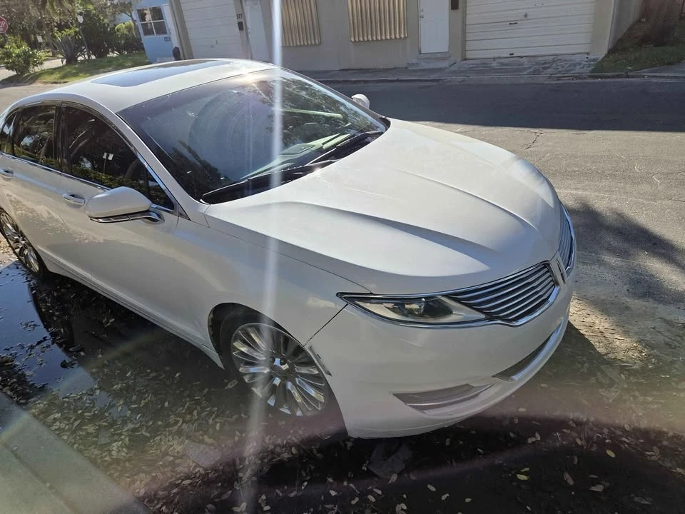 2014 Lincoln MKZ - Image 2 of 9