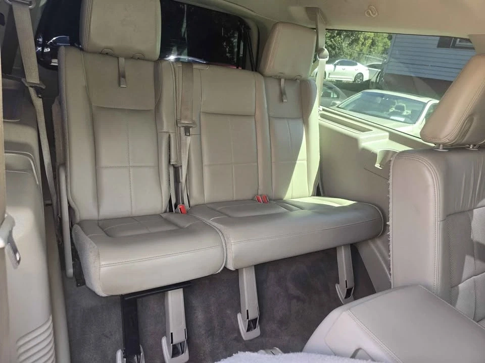 2014 Lincoln Navigator 3rd Gen - Image 9 of 15
