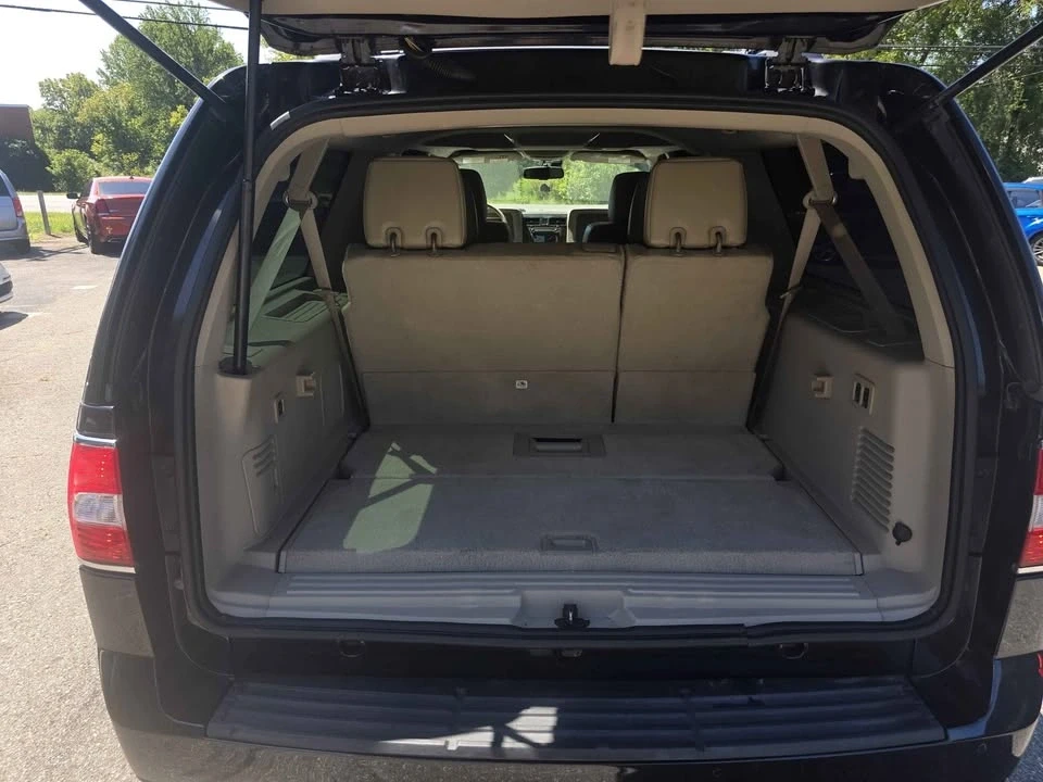 2014 Lincoln Navigator 3rd Gen - Image 10 of 15