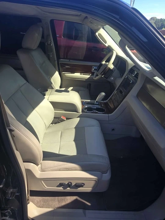 2014 Lincoln Navigator 3rd Gen - Image 15 of 15