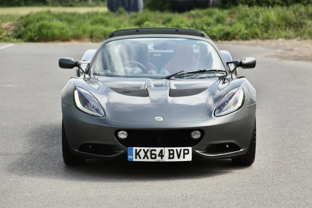 2014 Lotus Elise Series 3 - Image 2 of 30