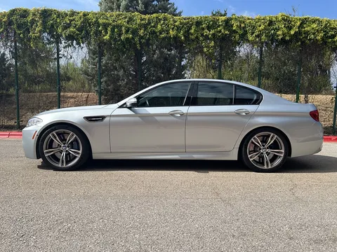2014 BMW M5 F10