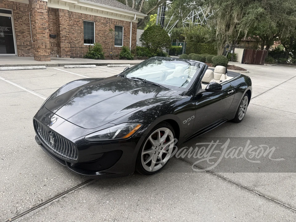 2014 Maserati GranTurismo 1st Gen - Image 25 of 30