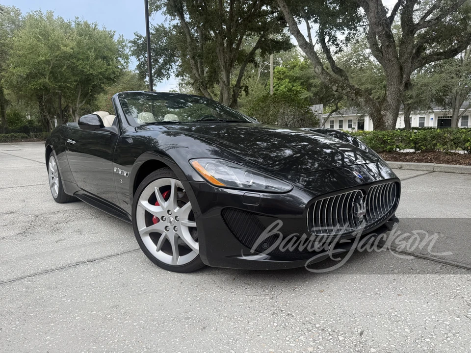 2014 Maserati GranTurismo 1st Gen - Image 21 of 30