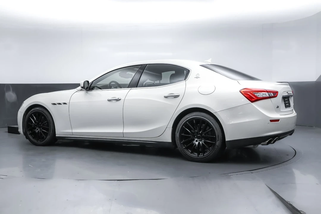 2014 Maserati Ghibli 3rd Gen - Image 3 of 21