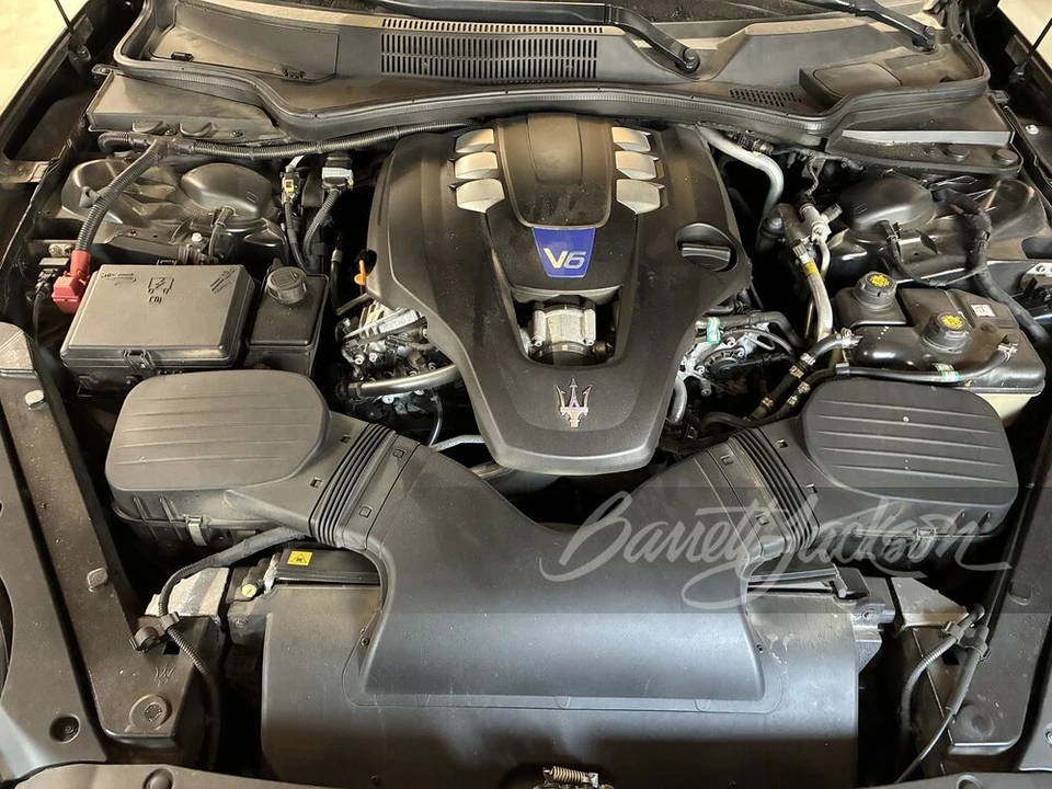 2014 Maserati Quattroporte 6th Gen - Image 5 of 22