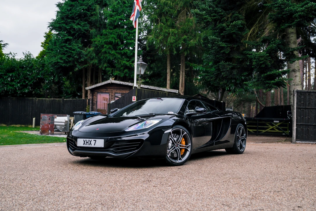 2014 McLaren MP4-12C - Image 10 of 31