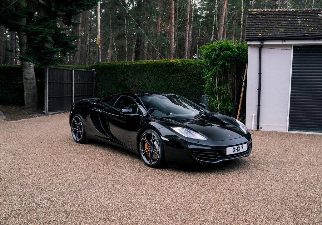2014 McLaren MP4-12C - Image 13 of 31
