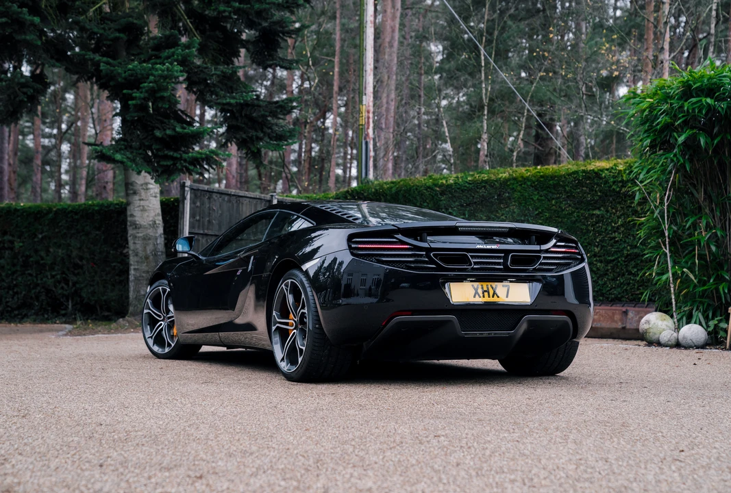 2014 McLaren MP4-12C - Image 18 of 31