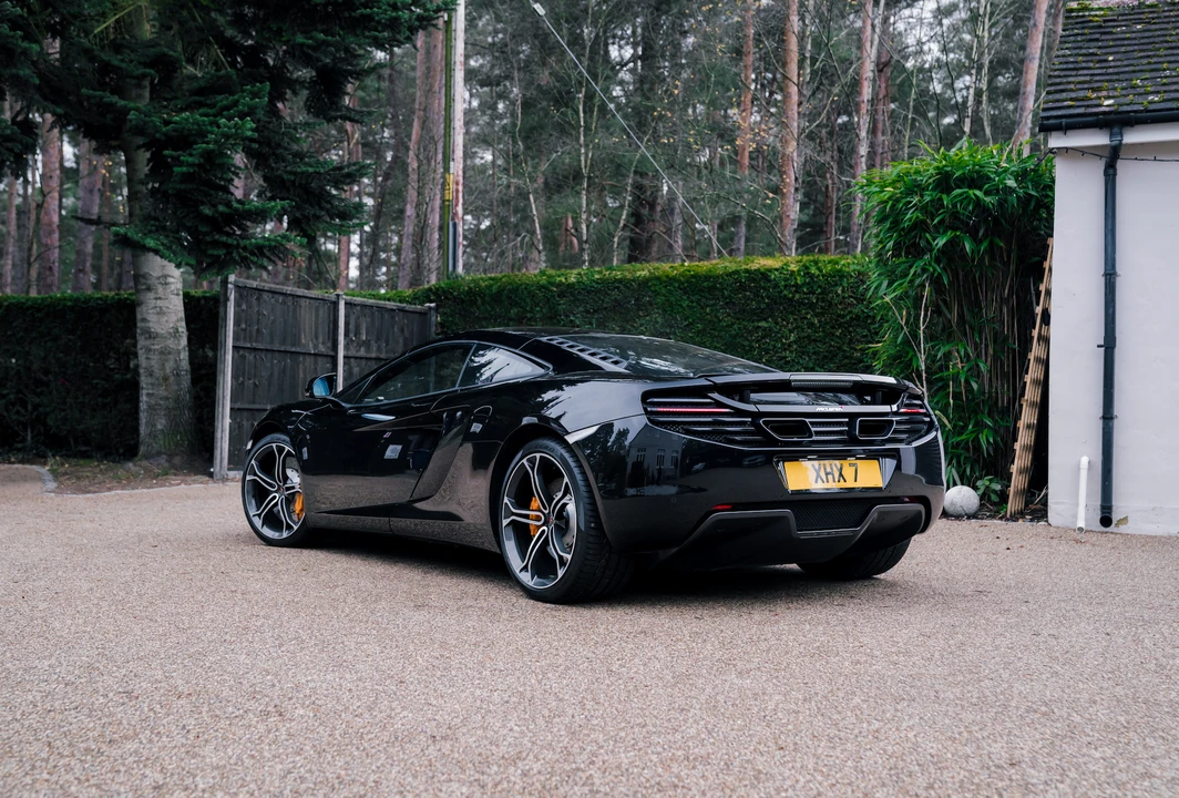 2014 McLaren MP4-12C - Image 19 of 31