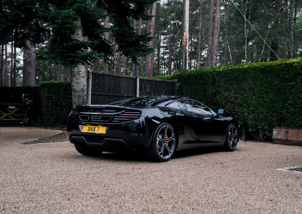 2014 McLaren MP4-12C - Image 25 of 31