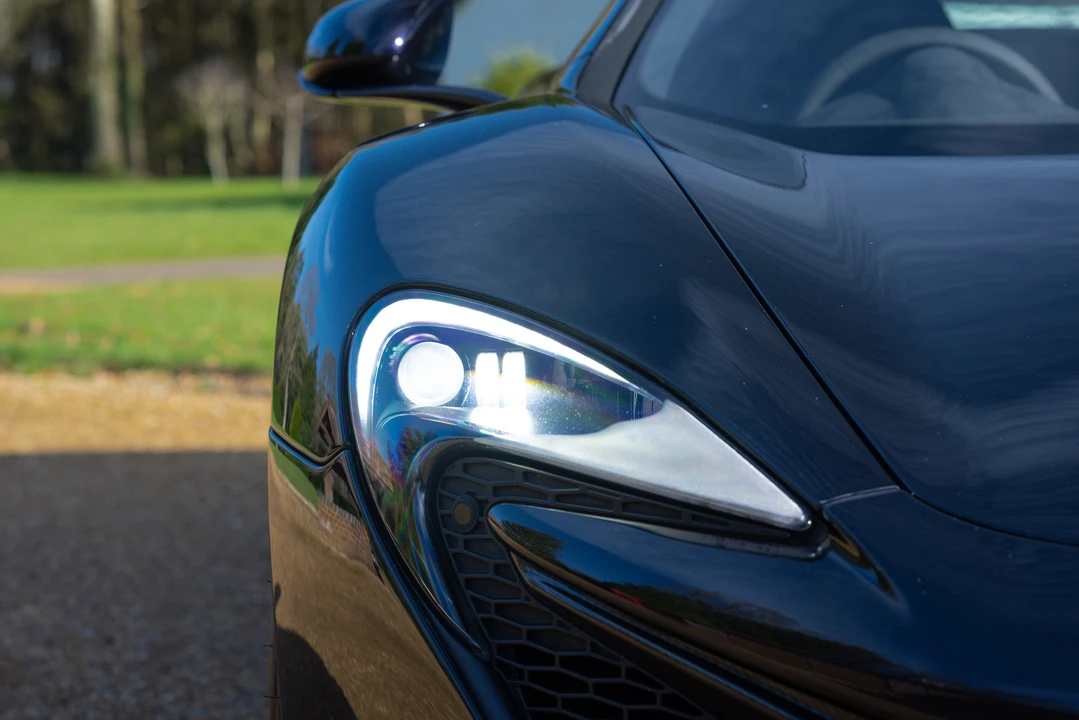2014 McLaren 650S - Image 25 of 31