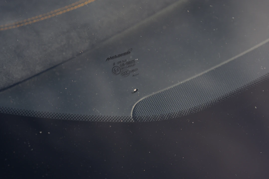 2014 McLaren 650S - Image 28 of 31