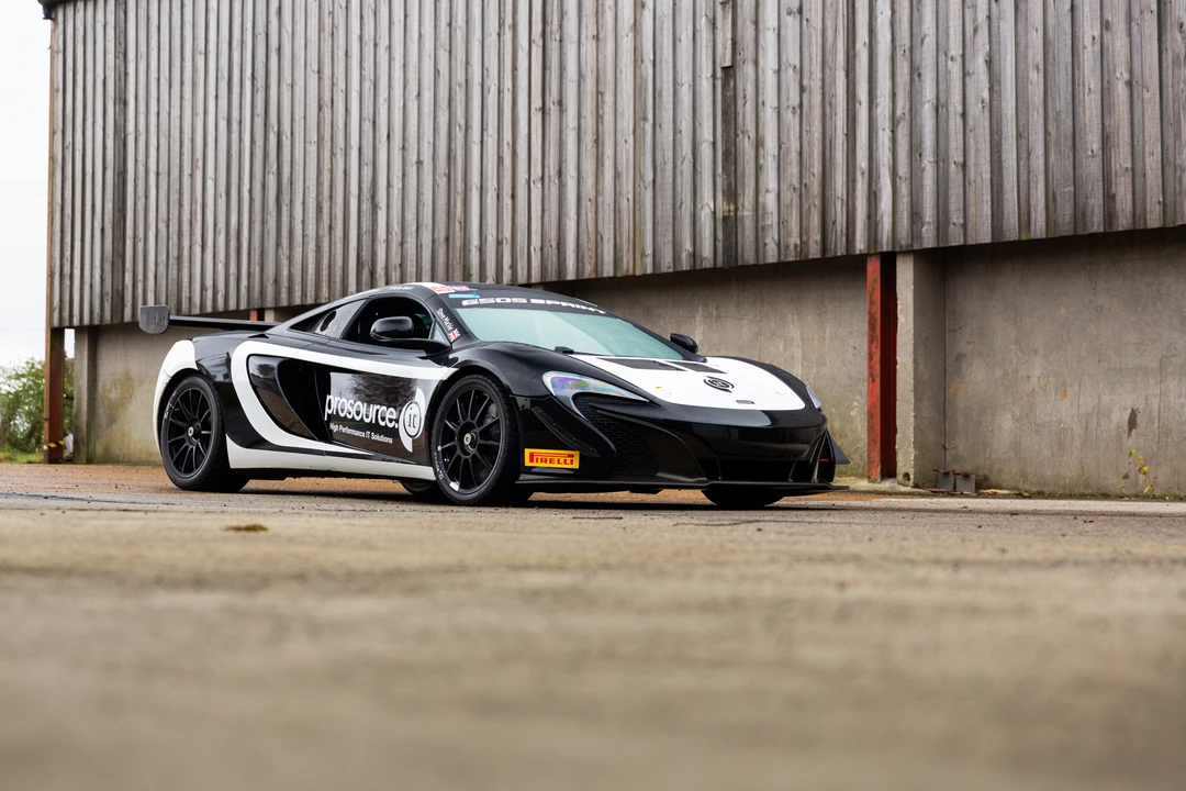 2014 McLaren 650S - Image 21 of 31