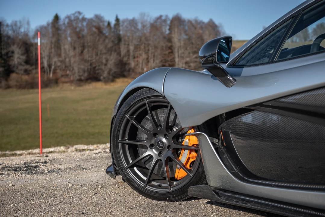 2014 McLaren P1 - Image 8 of 31