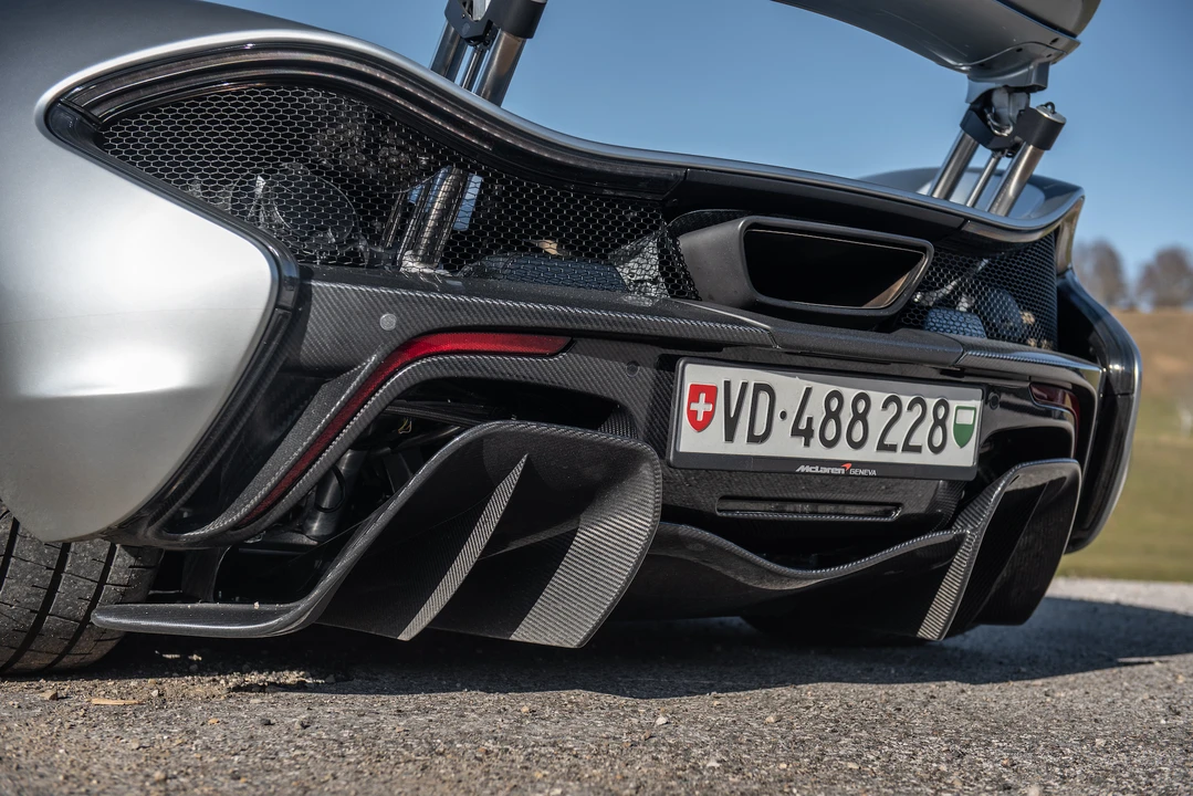 2014 McLaren P1 - Image 9 of 31