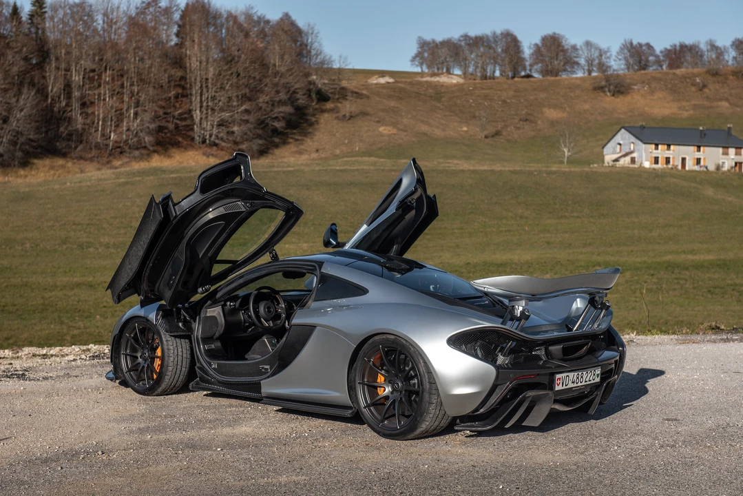 2014 McLaren P1 - Image 28 of 31