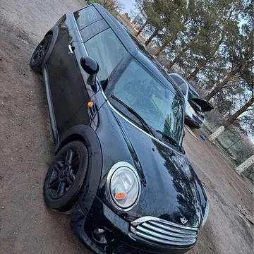 2014 MINI Clubman Cooper Hatchback 2D