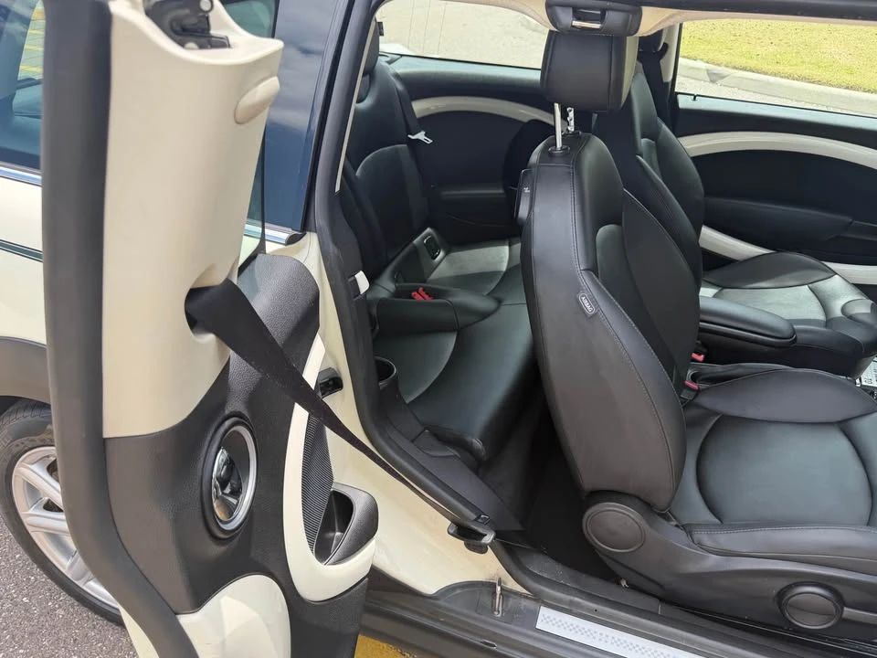 2014 Mini Clubman 1st Gen - Image 13 of 17