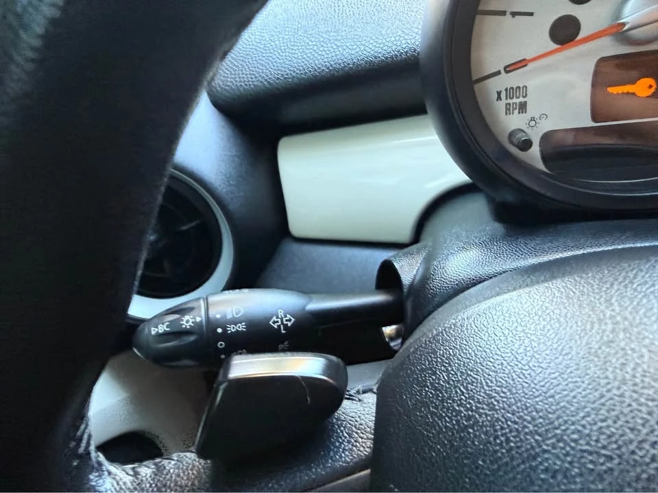 2014 Mini Clubman 1st Gen - Image 17 of 20