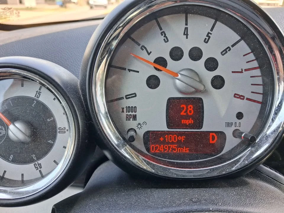 2014 Mini Mini 2nd Gen - Image 4 of 4