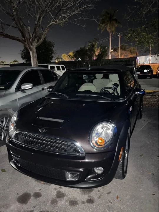 2014 Mini Mini 2nd Gen - Image 2 of 6