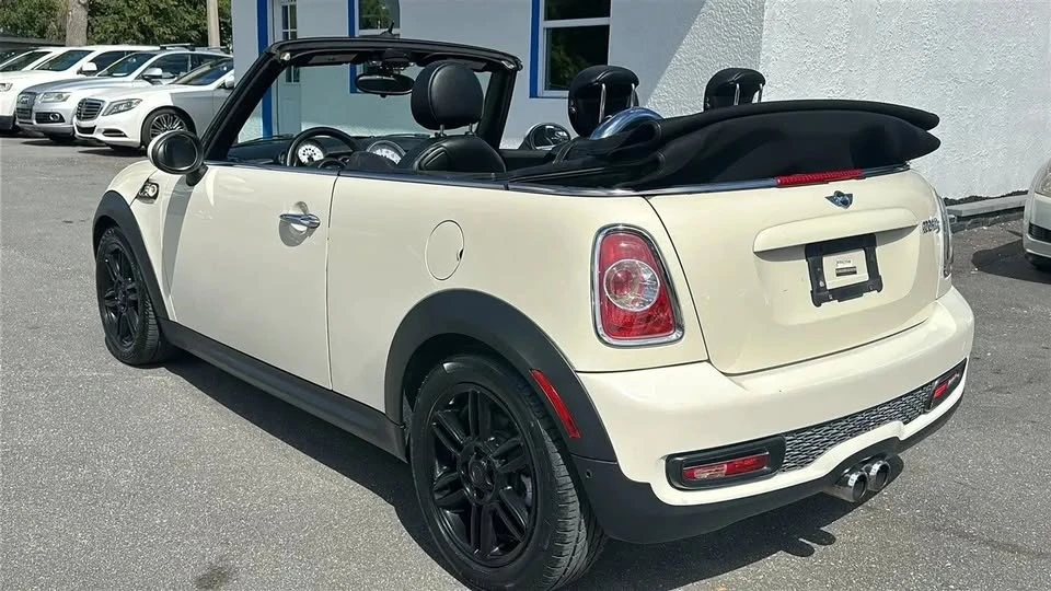 2014 Mini Mini 2nd Gen - Image 9 of 19