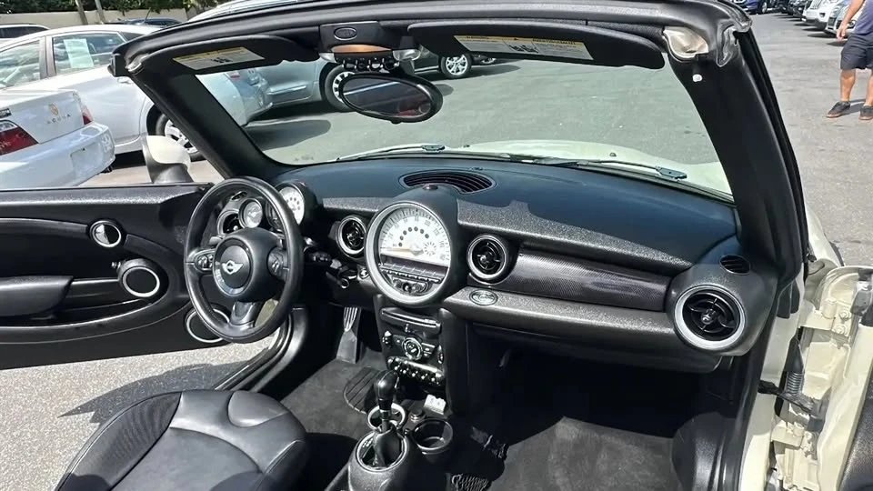 2014 Mini Mini 2nd Gen - Image 16 of 19