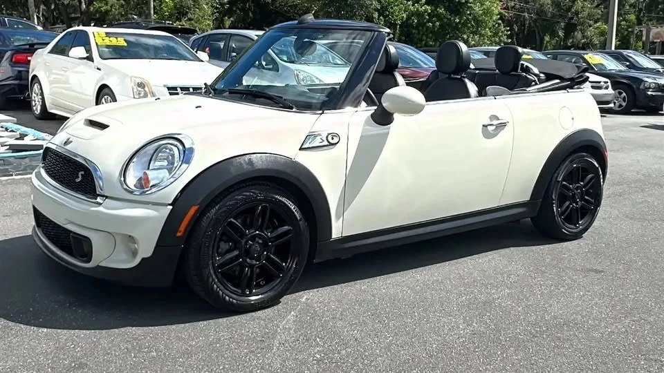 2014 Mini Mini 2nd Gen - Image 2 of 19