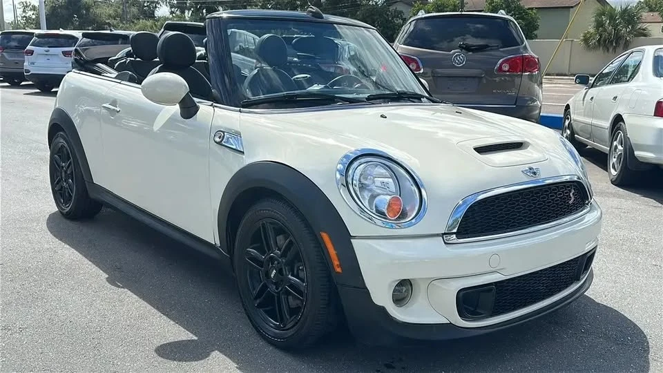 2014 Mini Mini 2nd Gen - Image 4 of 19