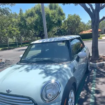 2014 MINI Cooper Cooper Hatchback 2D