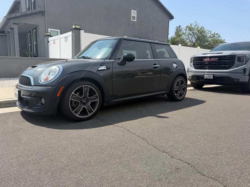 2014 Mini Mini 2nd Gen - Image 4 of 9