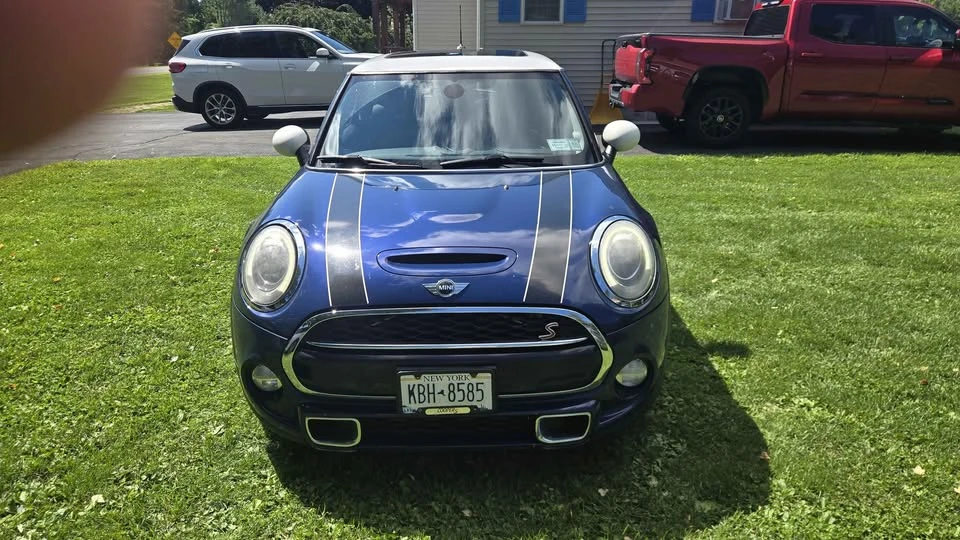 2014 Mini Mini 3rd Gen - Image 2 of 11