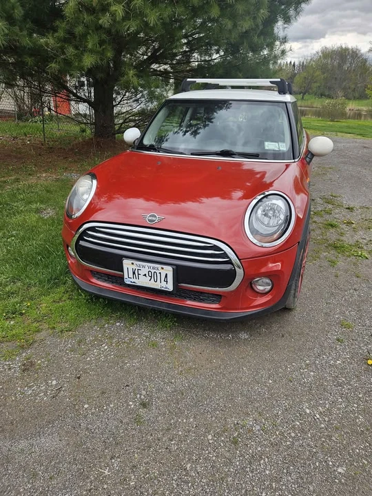 2014 Mini Mini 2nd Gen - Image 2 of 4