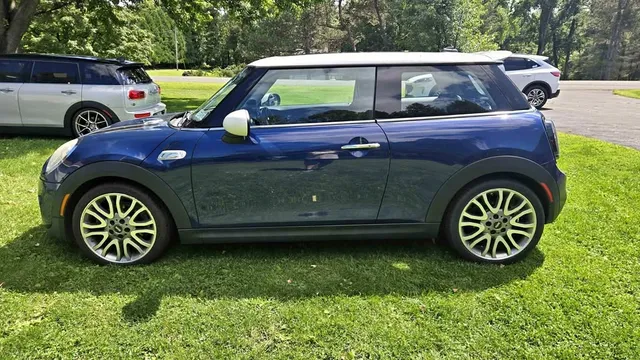 2014 MINI Cooper S Hatchback 2D