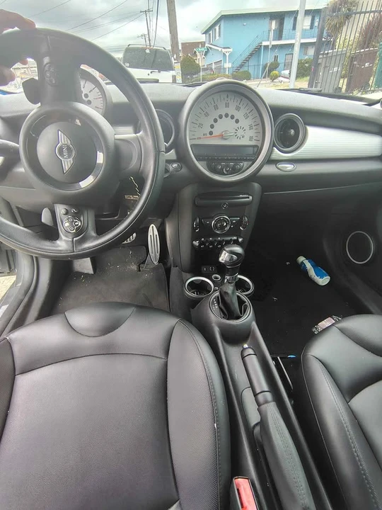 2014 Mini Mini 2nd Gen - Image 2 of 5