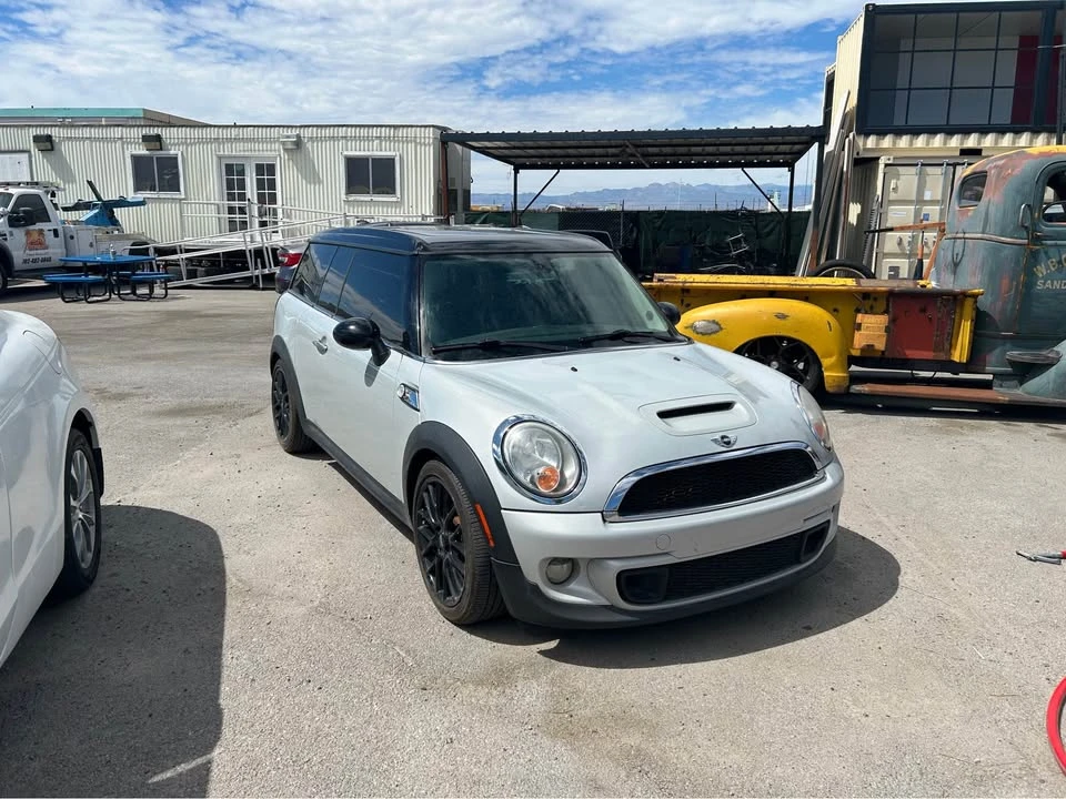2014 Mini Mini 3rd Gen - Image 2 of 4