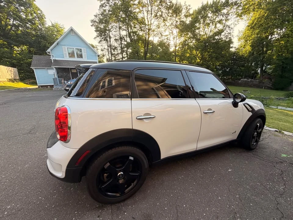 2014 Mini Mini 3rd Gen - Image 3 of 5