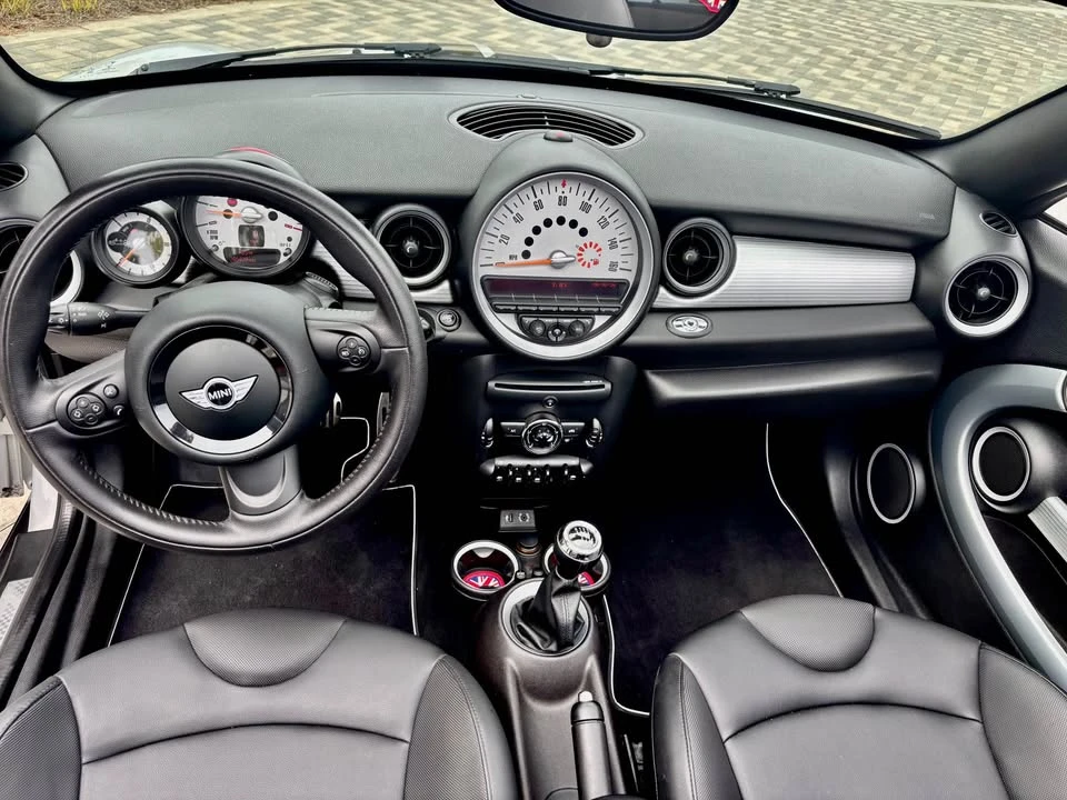 2014 Mini Coupe & Roadster - Image 10 of 15