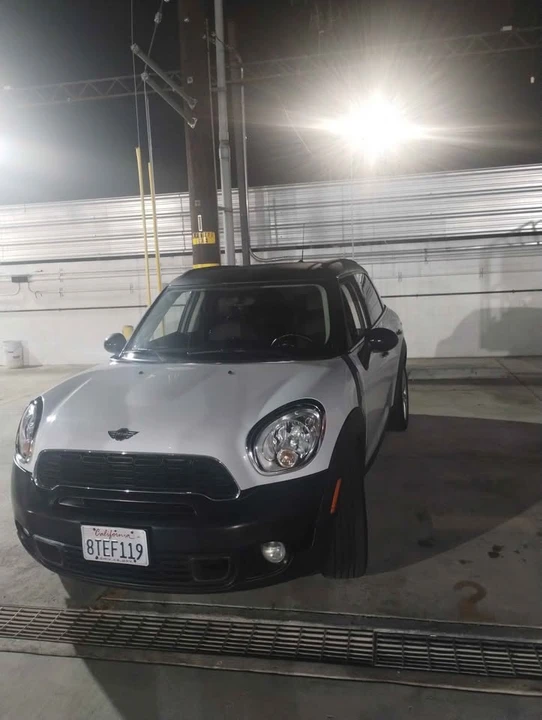 2014 Mini Mini 2nd Gen - Image 2 of 10